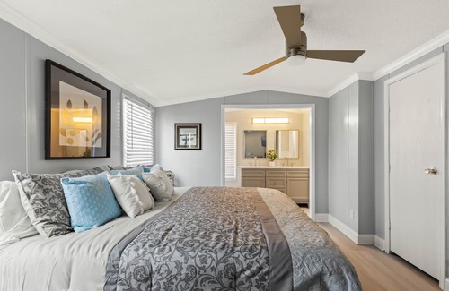Holly Ridge House | Booking Fee Waived Today - Reel Getaway is calling your name!