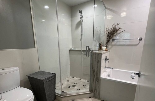 Boerum Hill House | Luxury Duplex in Cobble Hill Townhome w/ Private Garden