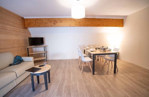 Saint-Colomban-des-Villards House | Serene Mountain Escape: Modern Apartments near Ski Lifts & National Parks