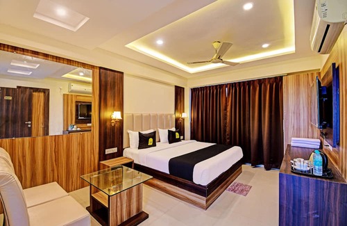 Kalyani Hotel | OYO Palette - The Grand Aryans Hotel