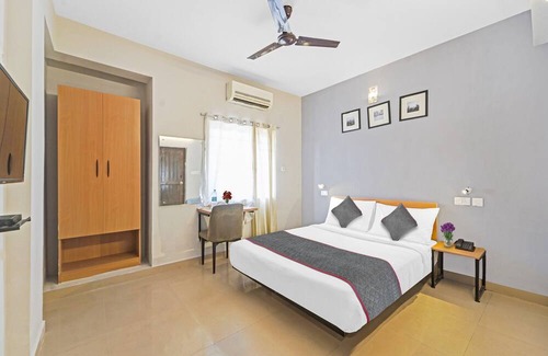 Thoraipakkam Hotel | Townhouse 966 FLINTSTONE STAYS
