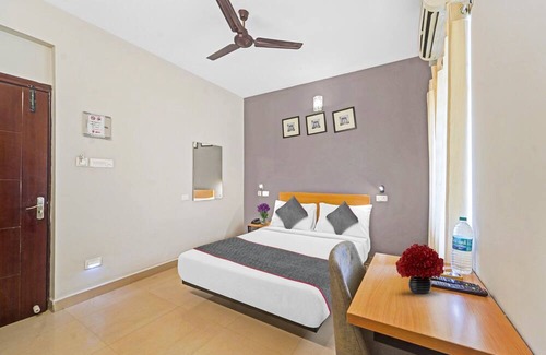Thoraipakkam Hotel | Townhouse 966 FLINTSTONE STAYS