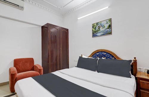 Statue Hotel | Collection O Teekay International