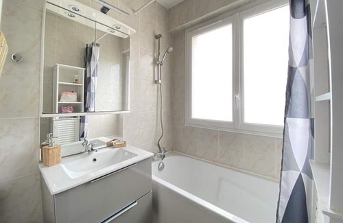Clermont-Ferrand Apartment | Grand T3 Avec Garage Tout Confort Proche Michelin