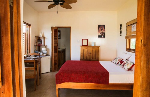 Treasure Beach Villa | Kudehya "Simple, Natural, Ital" Experience the old Jamaican way-slow & authentic