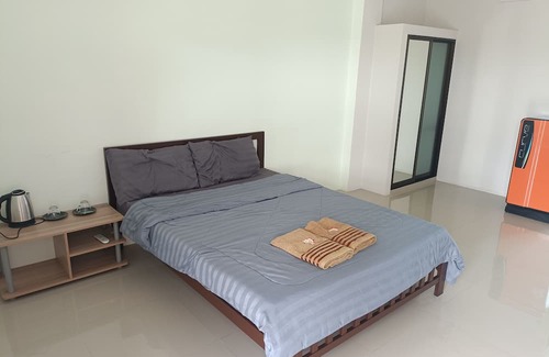 Lop Buri Hotel | The Chev Hotel Lopburi