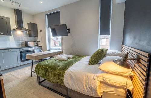 Beeston Apartment | Comfortable stylish room | Pass the Keys
