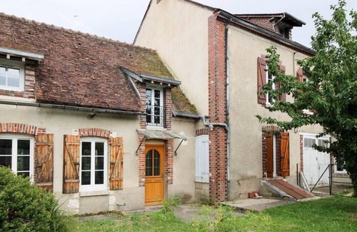 Gy-les-Nonains House | Le Gîte du Cerisier Grande Maison Pour 4 Personnes Avec Espace Télétravail