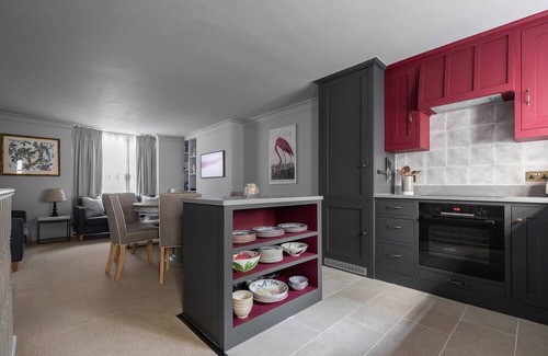 Vincent Square Apartment | Regency Street II by onefinestay