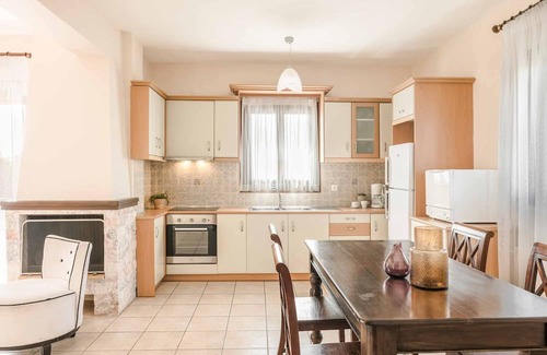 Kaligata Villa | Villa Theodoros - Three Bedroom Villa, Sleeps 6