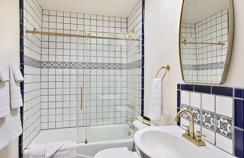 Downtown Santa Fe Bed & Breakfast | Dos Hermanas Casita 4 & 5 | Sleeps 8 | Downtown