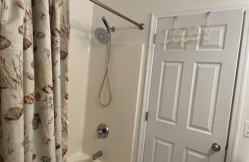 Wildwood Condo | Cozy 3-bedroom condo with WiFi, AC in beautiful Wildwood