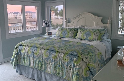 Ocean City House | Beautiful bay front townhouse in highly sought after Ocean City neighborhood.
