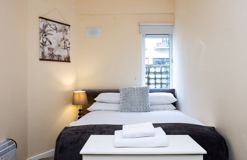 Grand Canal Dock Apartment | Charming 2 Bed Apartment - 5mins to Aviva stadium