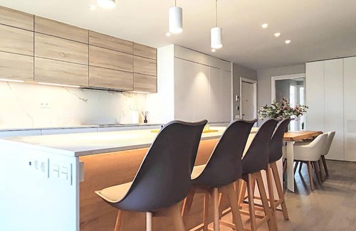 Les Corts Apartment | 3BR Luxury high floor & Terrace near L'illa - Max