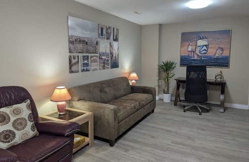 Guildford House | Fraser Heights Cozy Suite