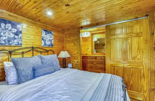 Rogersville House | 238) Perfect for couples!