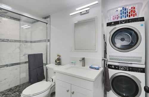 Springfield House | Cozy 1-bedroom house in West Springfield