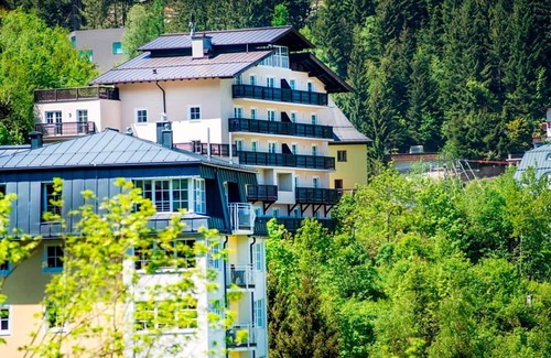 Bad Gastein Apartment | Deluxe Appartement mit Drei Schlafzimmer - Alpenhof