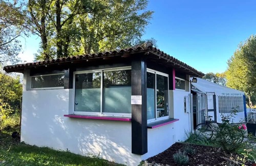 Saint-Denis-du-Payre House | CAMPING O BEAU LAURIER * - Mobile home Ibiza 56 4 to 6 people - 4 people. included in the price