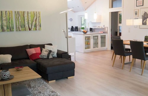 Holm-Seppensen Apartment | Holiday home Falkenweg