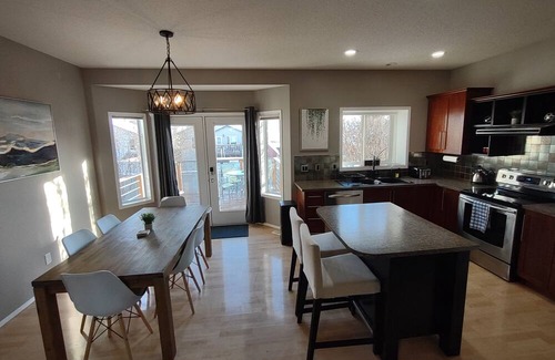 Grande Prairie House | Peaceful Home Away From Home- Clean, Fully-Stocked & Pet Friendly