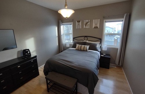 Grande Prairie House | Peaceful Home Away From Home- Clean, Fully-Stocked & Pet Friendly