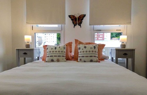 Centro Apartment | Cómodos Departamentos a Metros de Calle Mitre y Centro Cívico