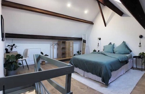 Nemours Apartment | Nemours Centrale, Duplex n°4 (55m2), parfait pour 4 personnes, TER Paris (1h15)