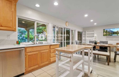 La Mirada House | Luxurious Sanctuary on Santa Gertrudes Ave #41808