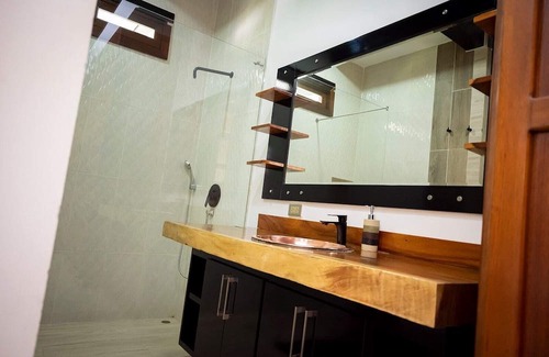 Yotoco Ski Chalet | Luxury Chalet 10 Minutes from Lago Calima