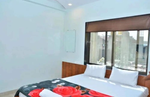 Bhilar Apartment | Unique Inn Villa Strawberry Farm Fragrance unit