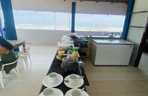 Beberibe House | "Pé na Areia - Casa de Praia: Seu Refúgio à Beira-mar Agora ao Alcance!"