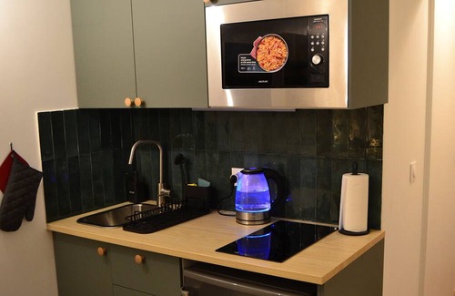Faubourg de l'Arche Apartment | Studio 88 - Your haven 5 min away from La Défense and 10 min away from Paris
