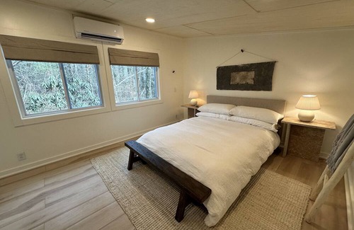 Hendersonville House | Discover the Beacon Loft, nestled in the mountains of Hendersonville, NC.