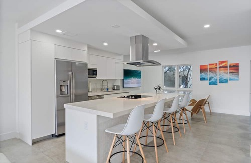 The Roads House | TOWNHOME W-BRICKELL,TERRACE W BBQ/SHOWER 3B-2.5B,SPECT.SKYLINE VIEWS,2 PARKINGS