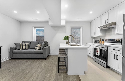 Hamilton House | Elegant 3BR Home Near Hospitals/Tims Field/QEW