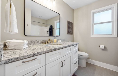 Acworth House | KSU Getaway: Cozy 4bd - BBQ - Games