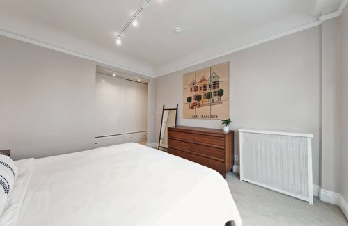 Nob Hill Apartment | Nob Hill 1 BR w/ Office by Anyplace - 11613