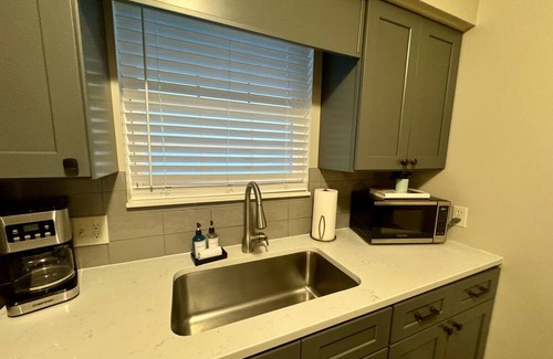 St. Augustine Condo | Cozy condo near everything! Just a short walk away from Historic downtown!