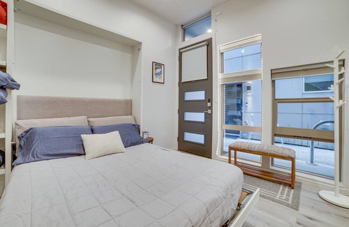 Seattle Metro Area Apartment | Newly Built Seattle Studio: Walk to Seward Park!