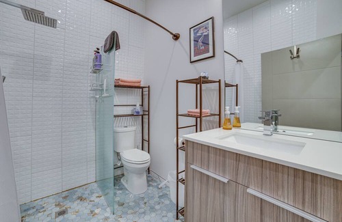 Seattle Metro Area Apartment | Newly Built Seattle Studio: Walk to Seward Park!