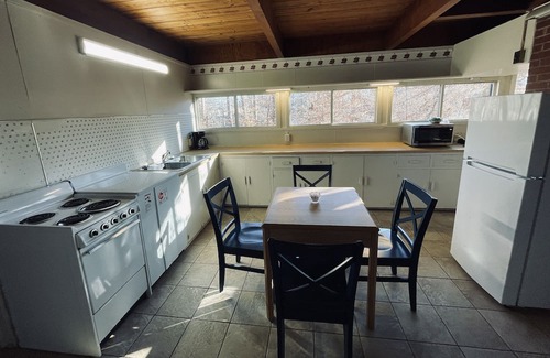 Clemmons Cottage | Escape to our cozy cottages nestled in Tanglewood Park's peaceful woods