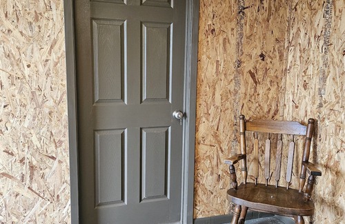 Silver Creek Village Apartment | Cozy 1 room studio with access to bathhouse and coffee bar
