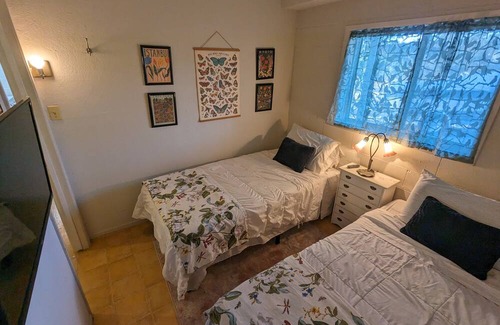 Coulterville House | 42 mi from Yosemite Gate. Sleeps10