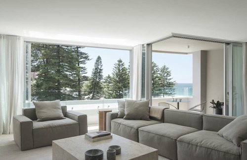 Bronte Apartment | Luxury Apartment with Bronte Beach Views