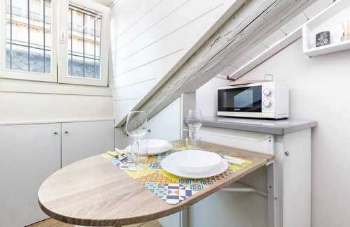 Vanchiglia Apartment | Vrbo Property