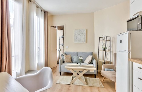 Bel-Air Nord Apartment | Élégant T2 à 9 min à Pied de La Place de la Nation