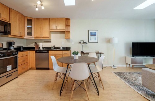 West San Jose Apartment | Outstanding San Jose 3BR w/ Patio, close to Parks & Shops, by Blueground