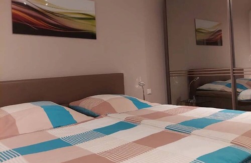 Beckhausen Apartment | Apartment 'Ferienwohnung Elke' with Shared Garden and Wi-Fi
